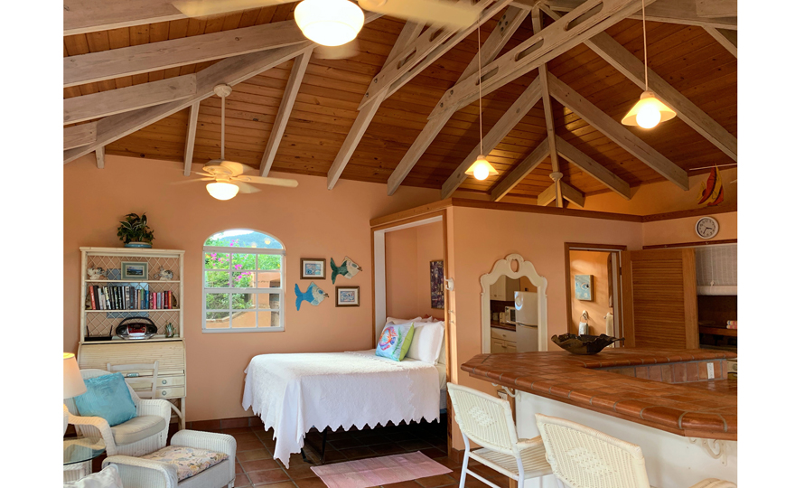 Studio cottage with everything you need!