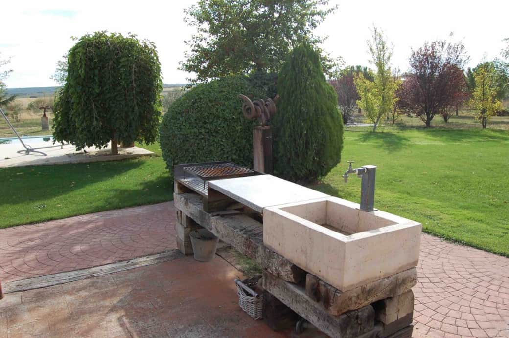 Barbacoa de leña y carbón 