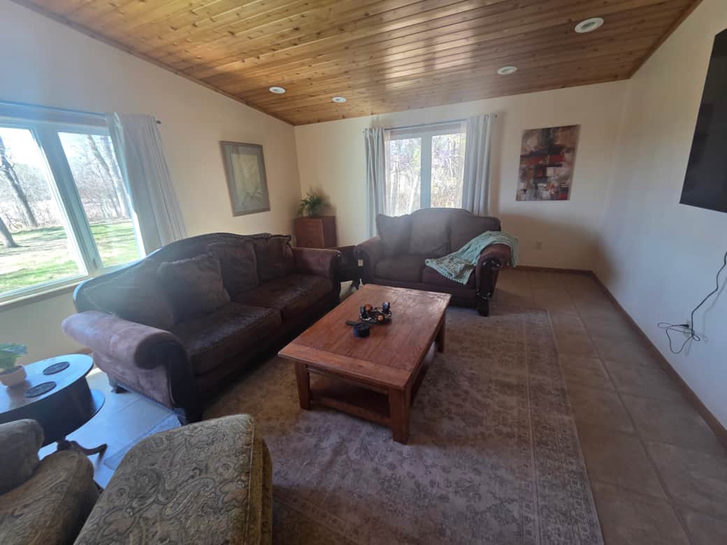 Livingroom Upstairs - Main