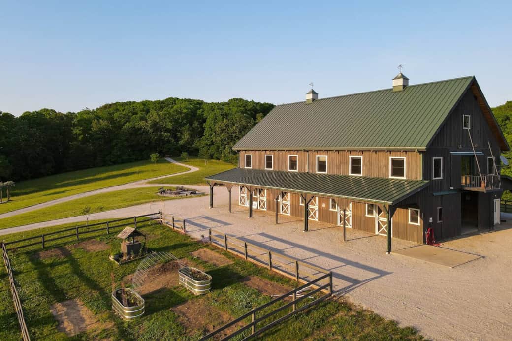 Farm Retreat (Barn) and garden Farm Retreat (Barn) and garden