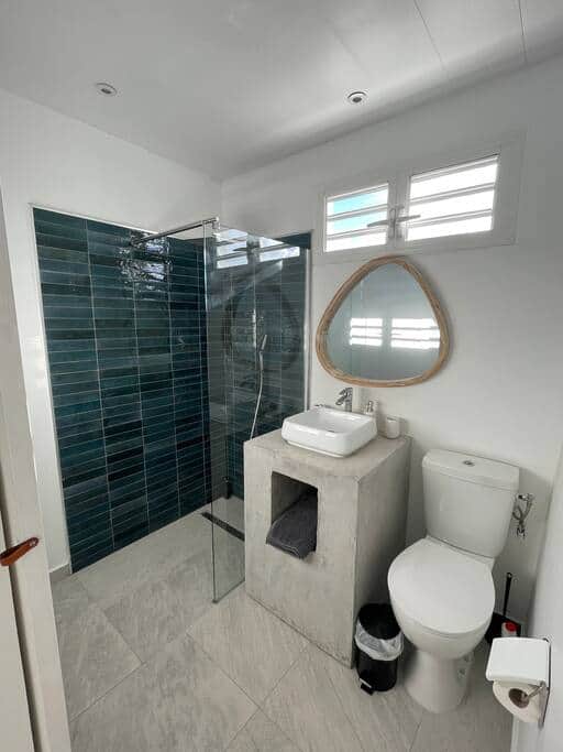 Salle de bain chambre 3