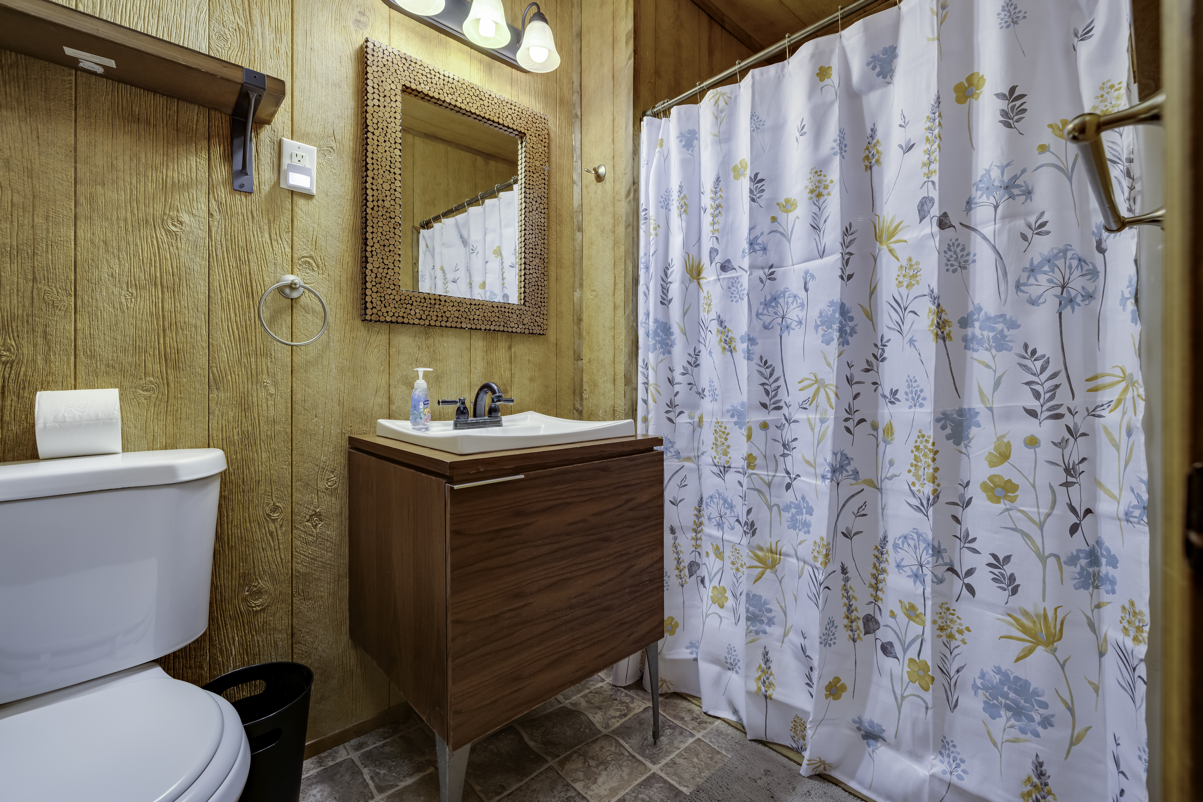 bathroom 2, full bathroom