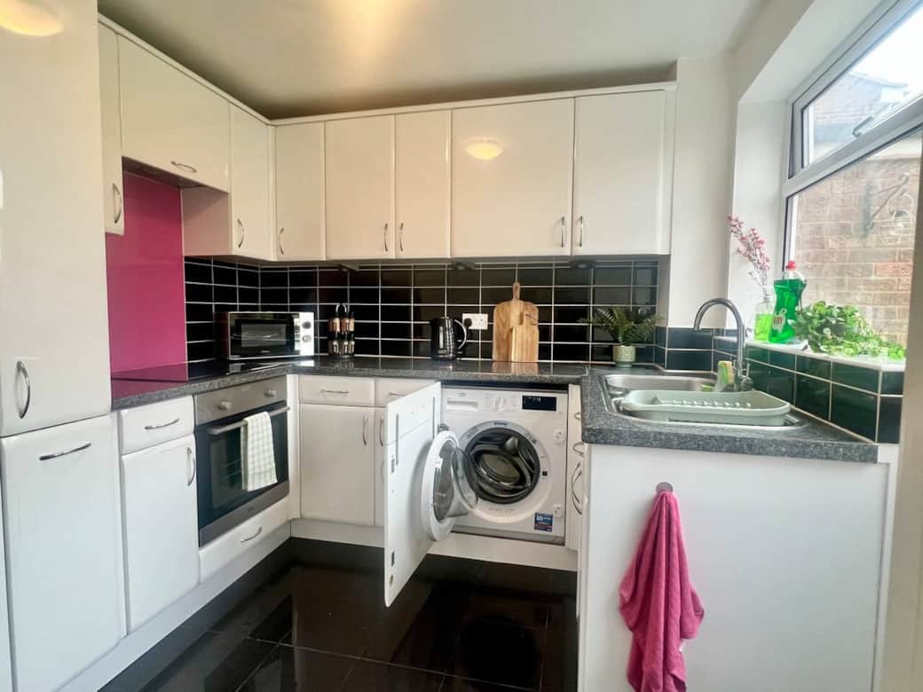 Kitchen - Washer dryer, oven, electric hob