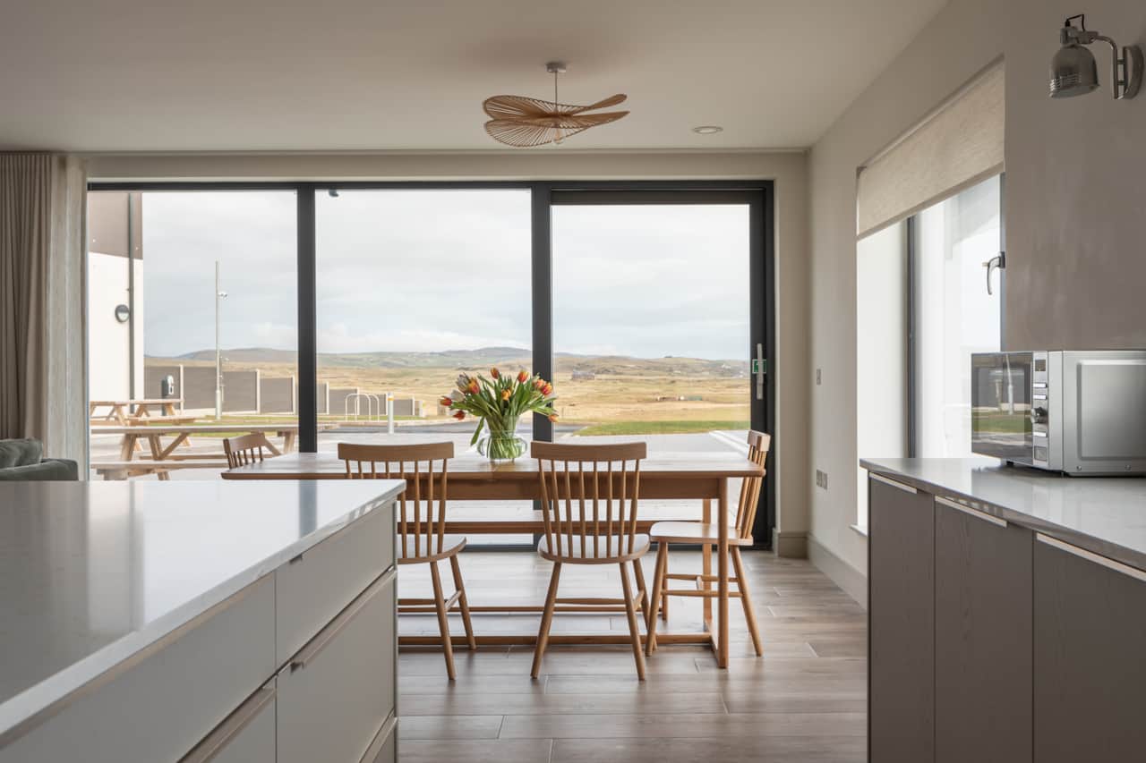 Leenan kitchen dining @Ballyliffin Beach Houses