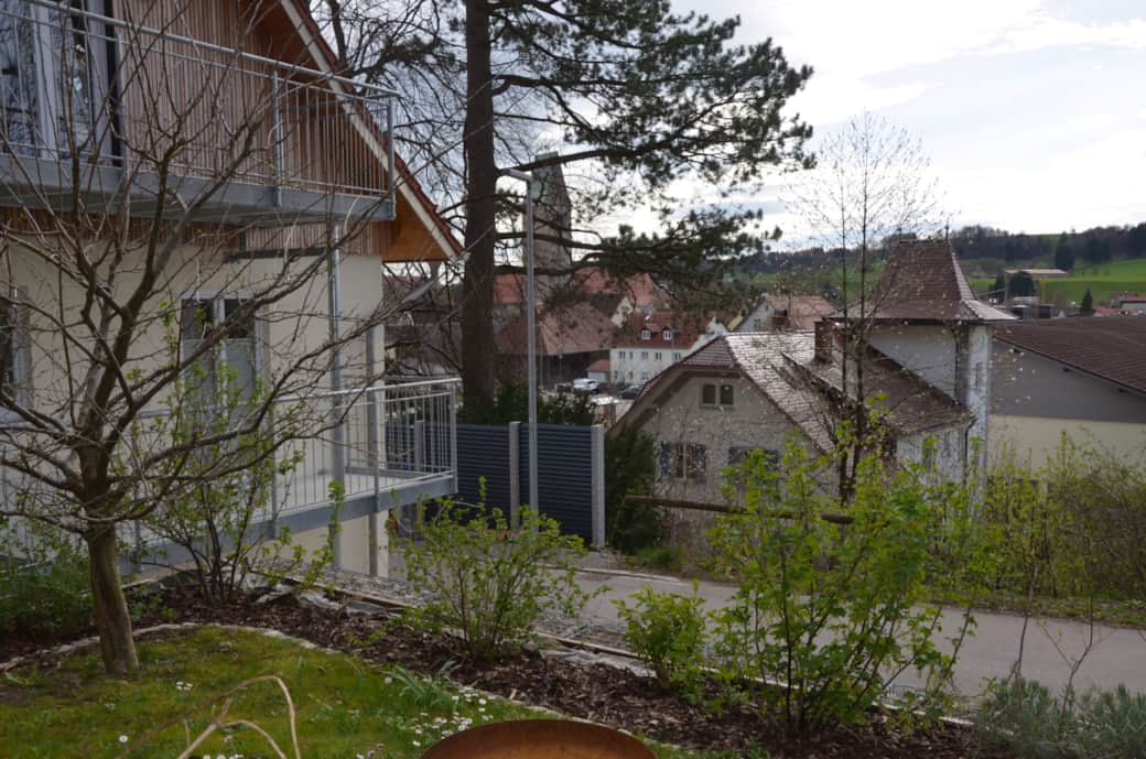 eigener Stellplatz direkt am Haus