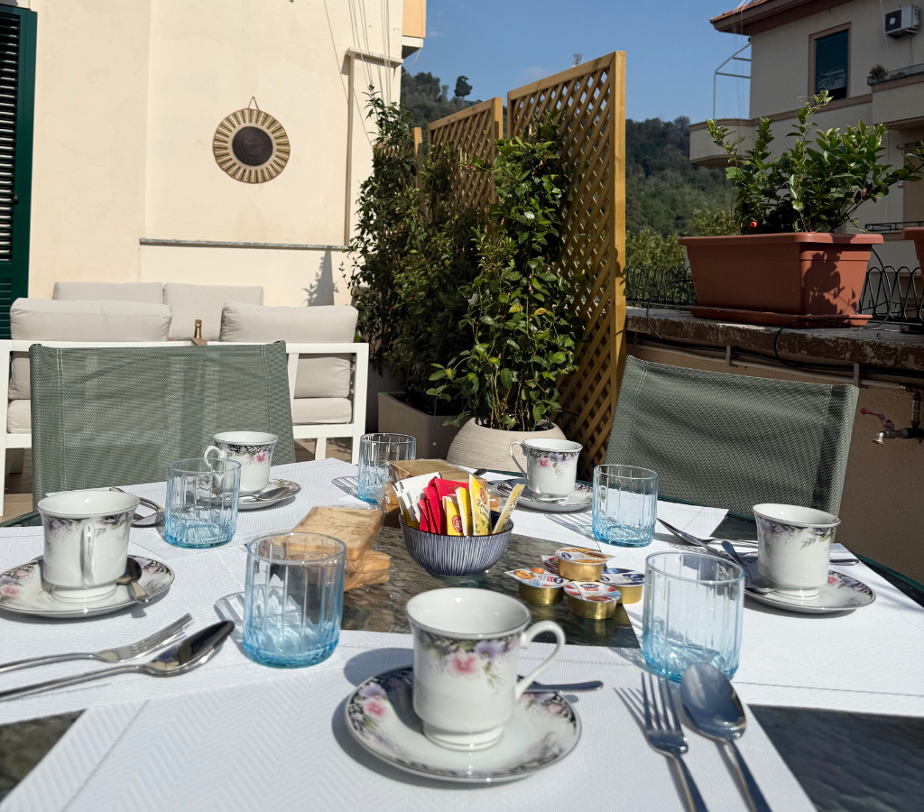 Colazione in terrazza.