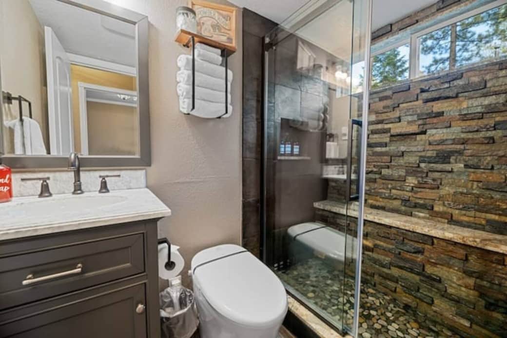 Downstairs bathroom, heated toilet seat, rainfall shower