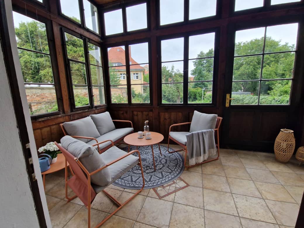 Veranda zum Garten und Schloss