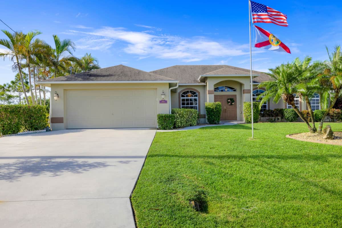 NEW SEASIDE VILLA KEY WEST Villa in Cape Coral