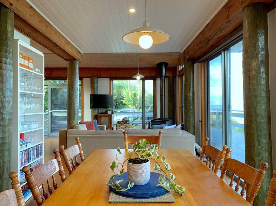 Dining Dining