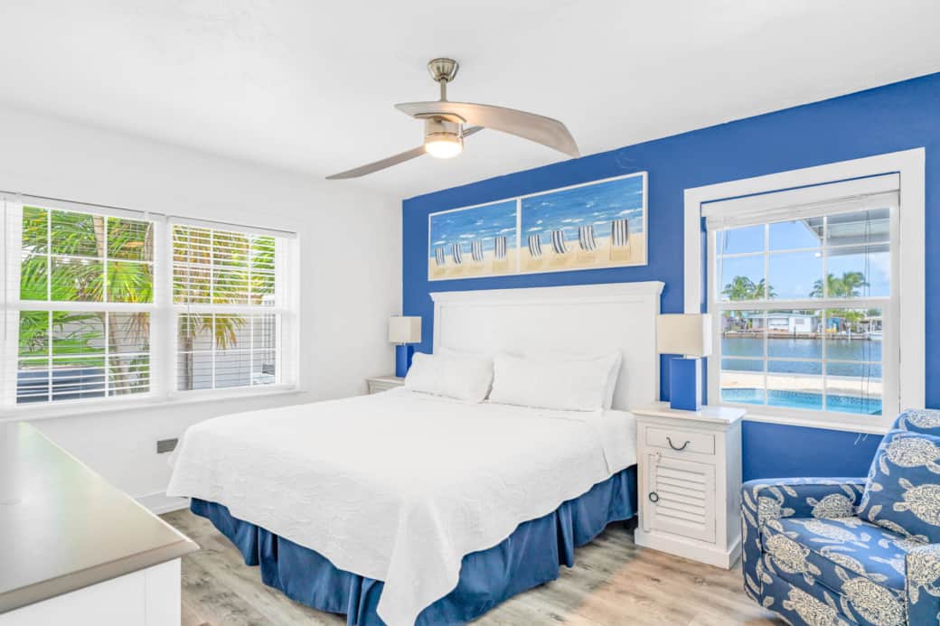 Master bedroom (king size)