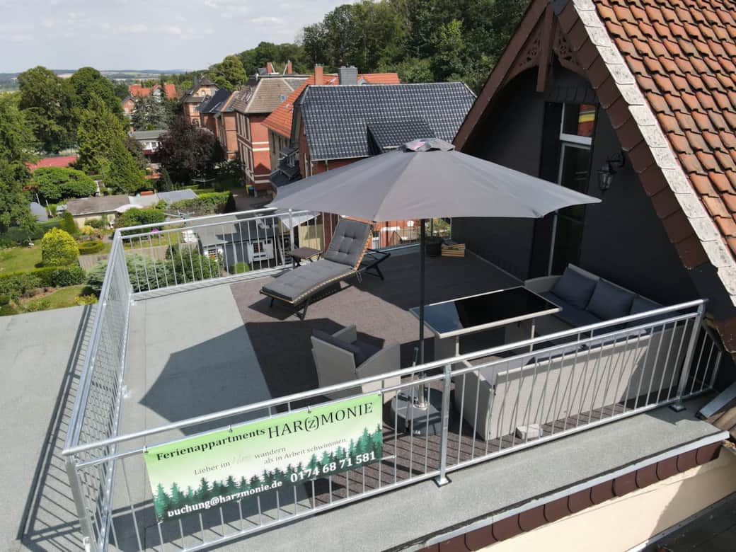 Dachterrasse von der Seite Dachterrasse von der Seite