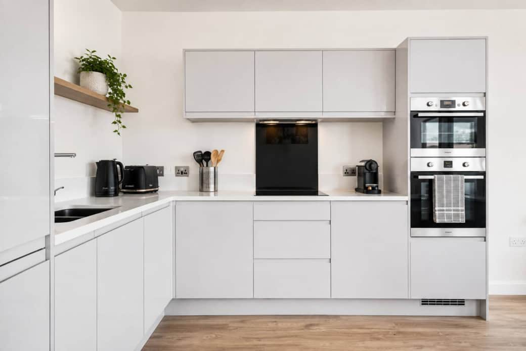 Full Functioning Kitchen