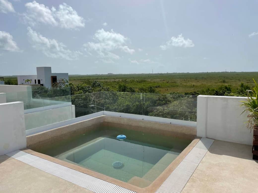 Private Rooftop Cocktail Pool