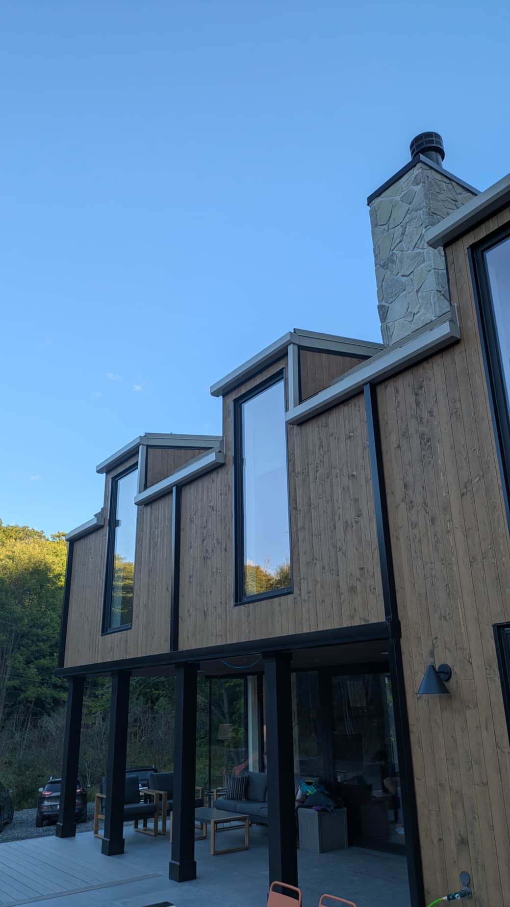 PXL 20250829 224028675