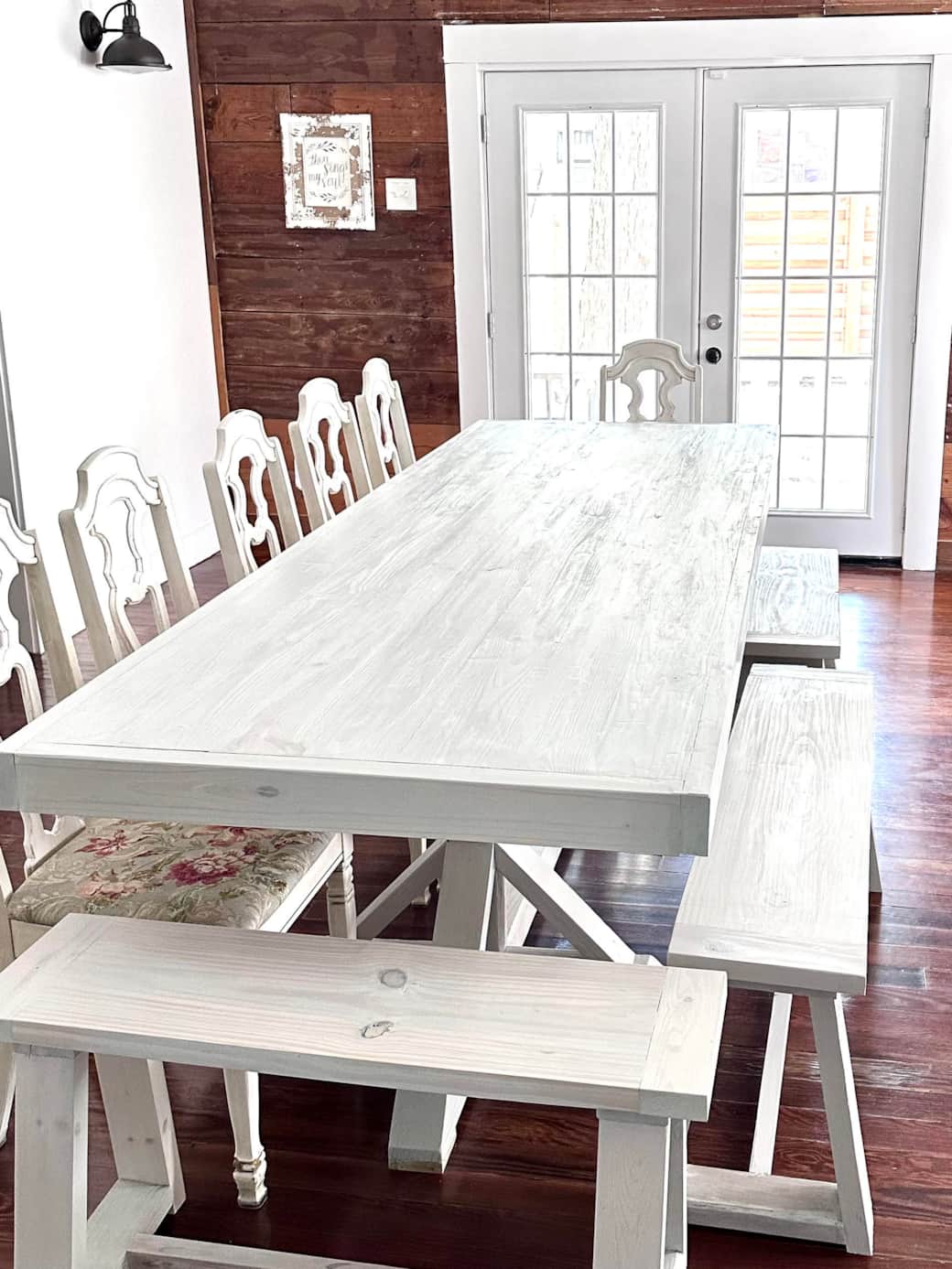 Dining Room Seats up to 14