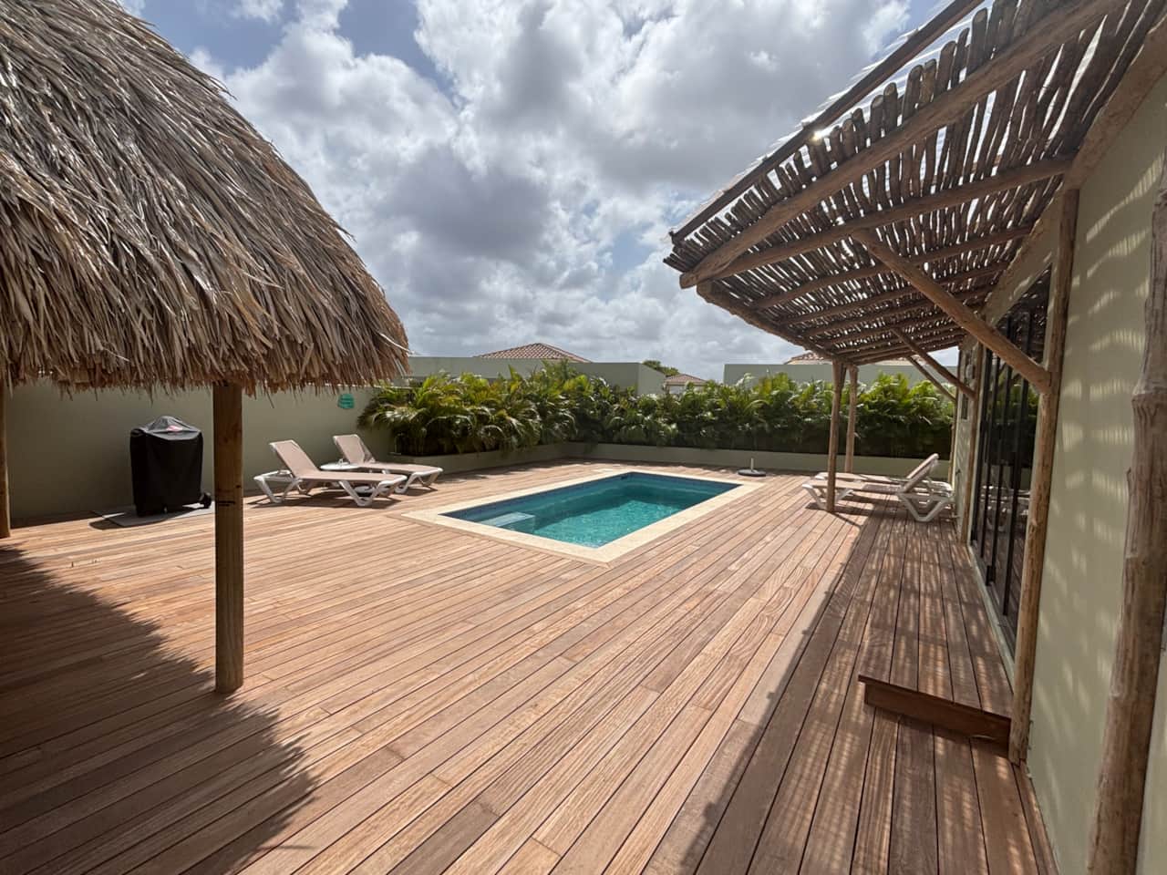 Garden with pool