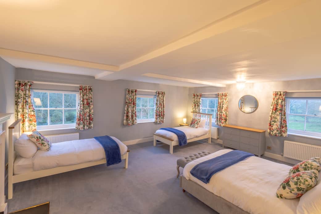 Old Rectory, bedroom 7, family room from entrance