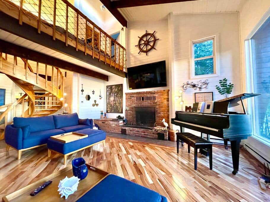 Living room. Living room.