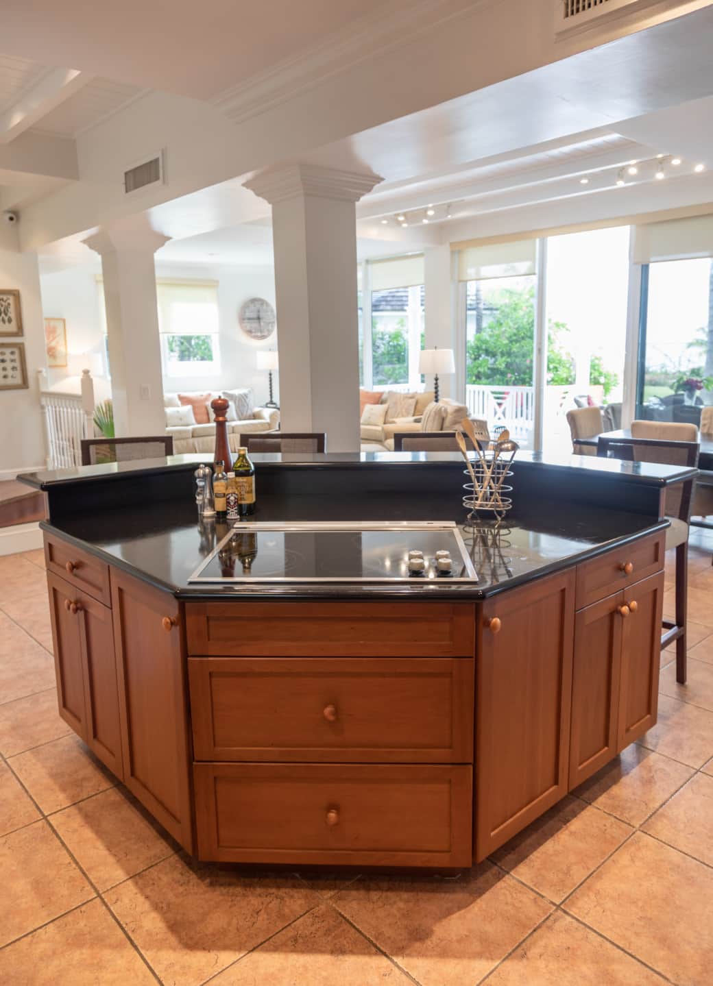 THE WHITE HOUSE GROUND FLOOR 2020-45 THE WHITE HOUSE GROUND FLOOR 2020-45