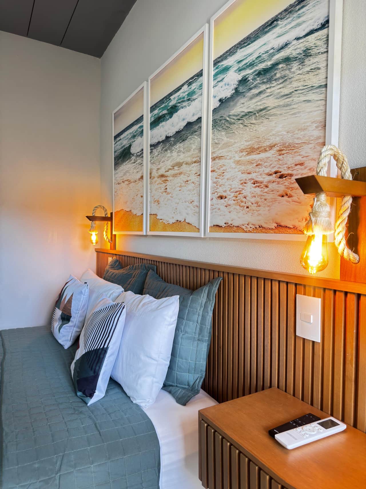 Quarto de Flat em Juquehy com Cama Queen