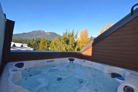 Hearthstone Lodge - Village - Private Hot tub One bed loft
