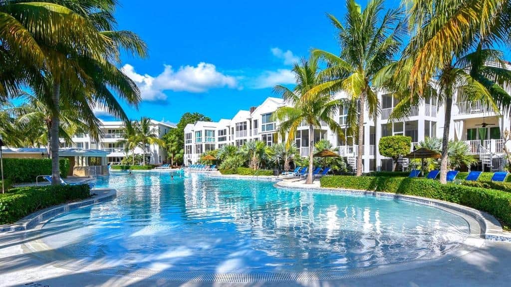 Steps from your door, relax at the largest heated pool in Key Largo—exclusive to Mariners guests