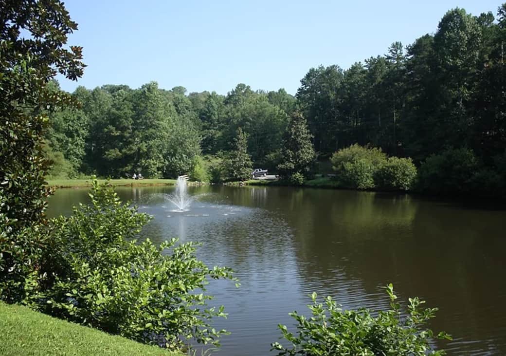 RiverViewGetaway 2b CRR Beaver Lake Fishing Pond