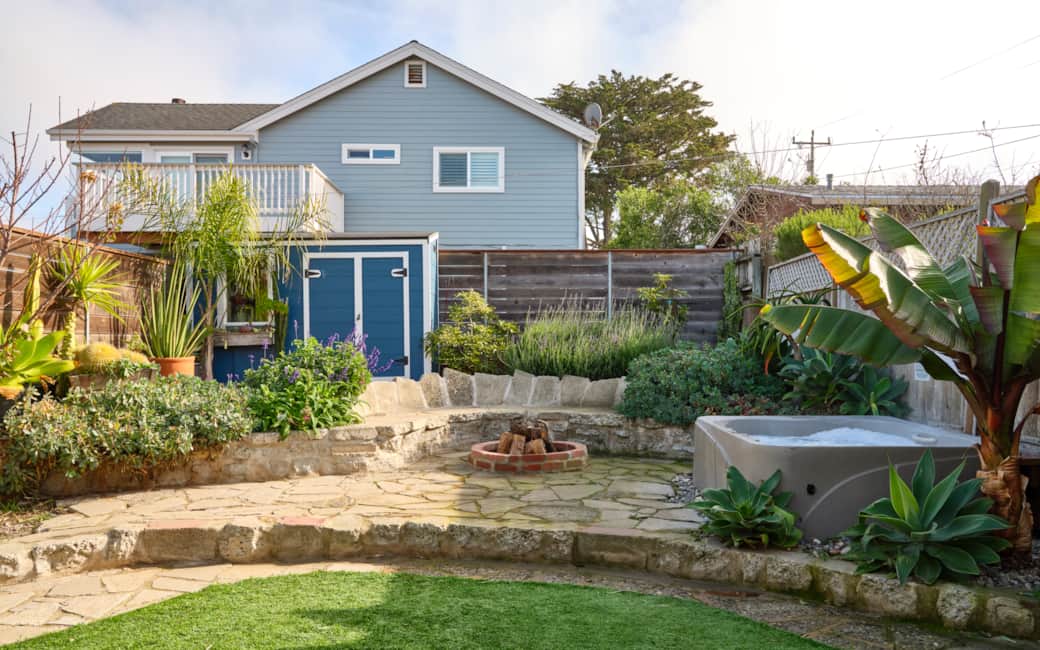 Fire pit and private enclosed backyard