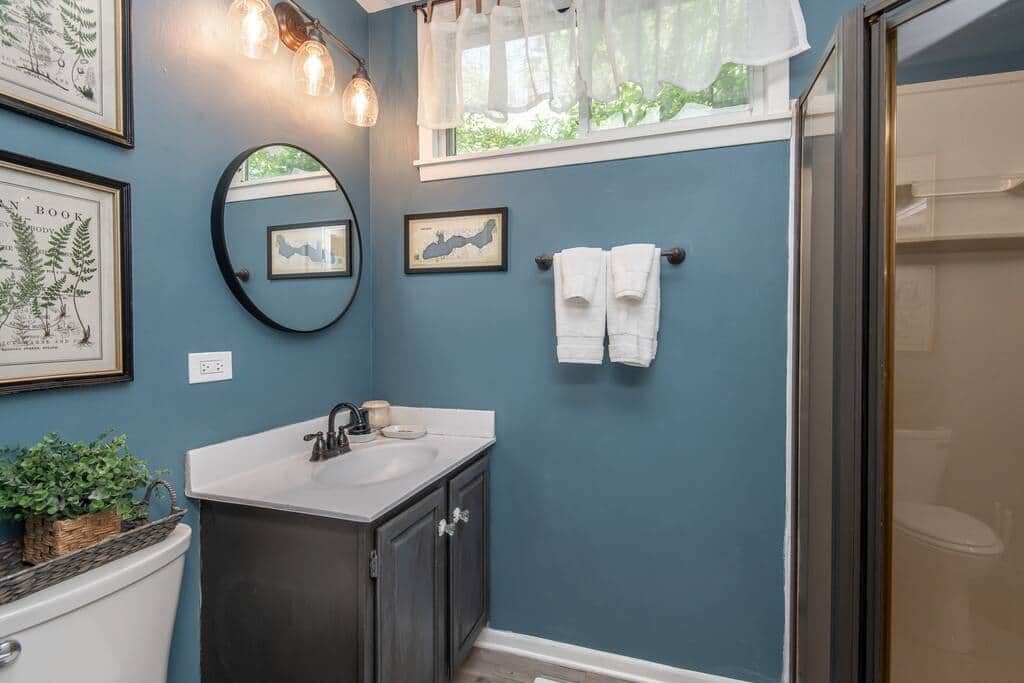 Main floor bathroom