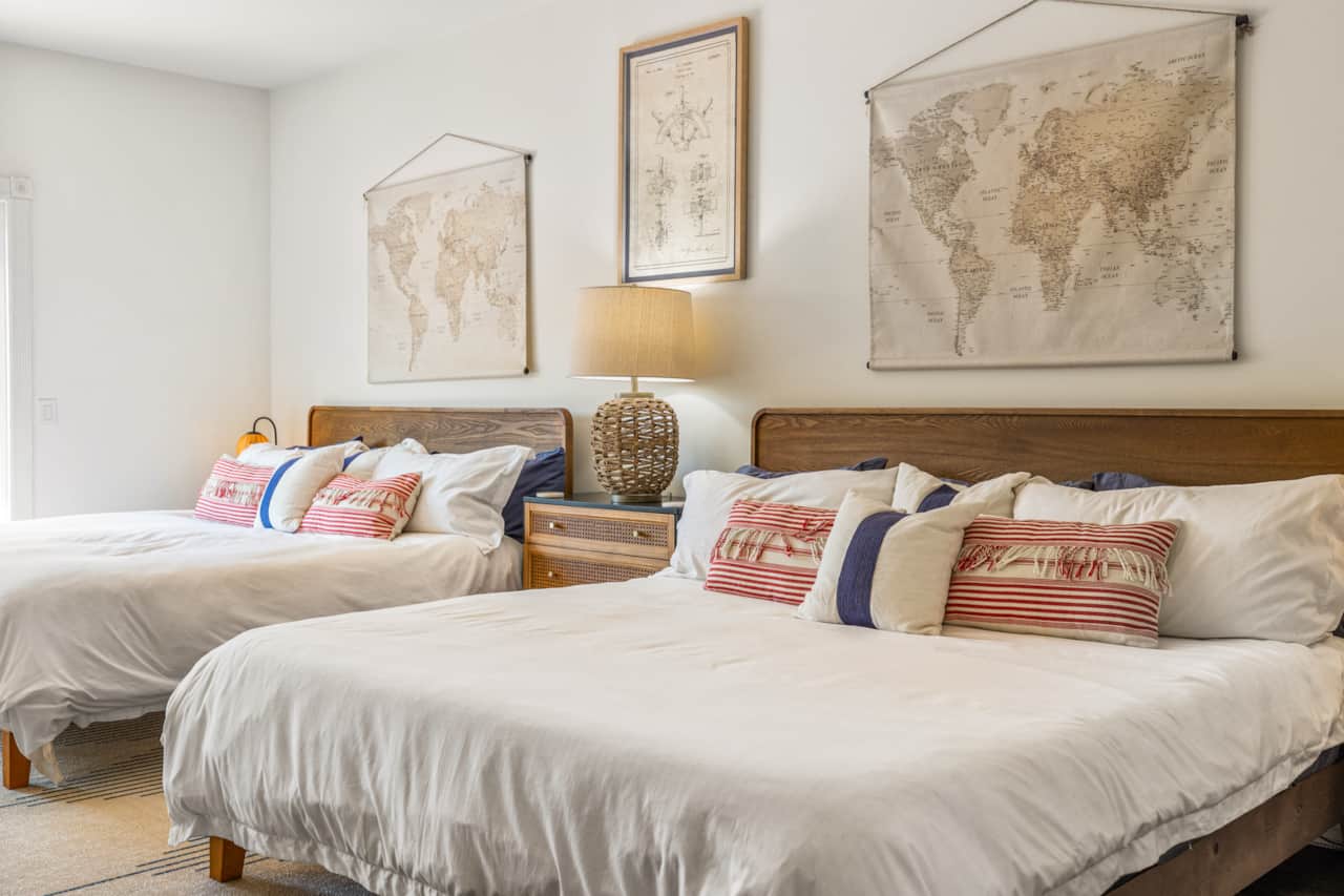 Primary Bedroom with on-suite full bathroom: 2 King Beds