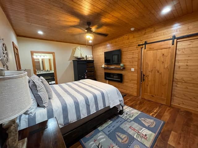 Fox Run Upstairs Master Bedroom