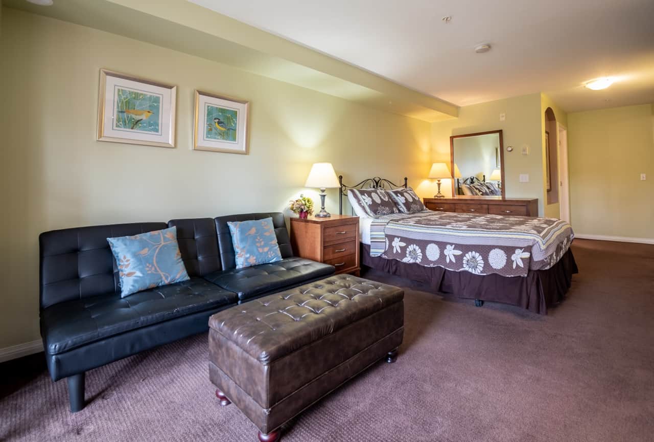 203B Futon
