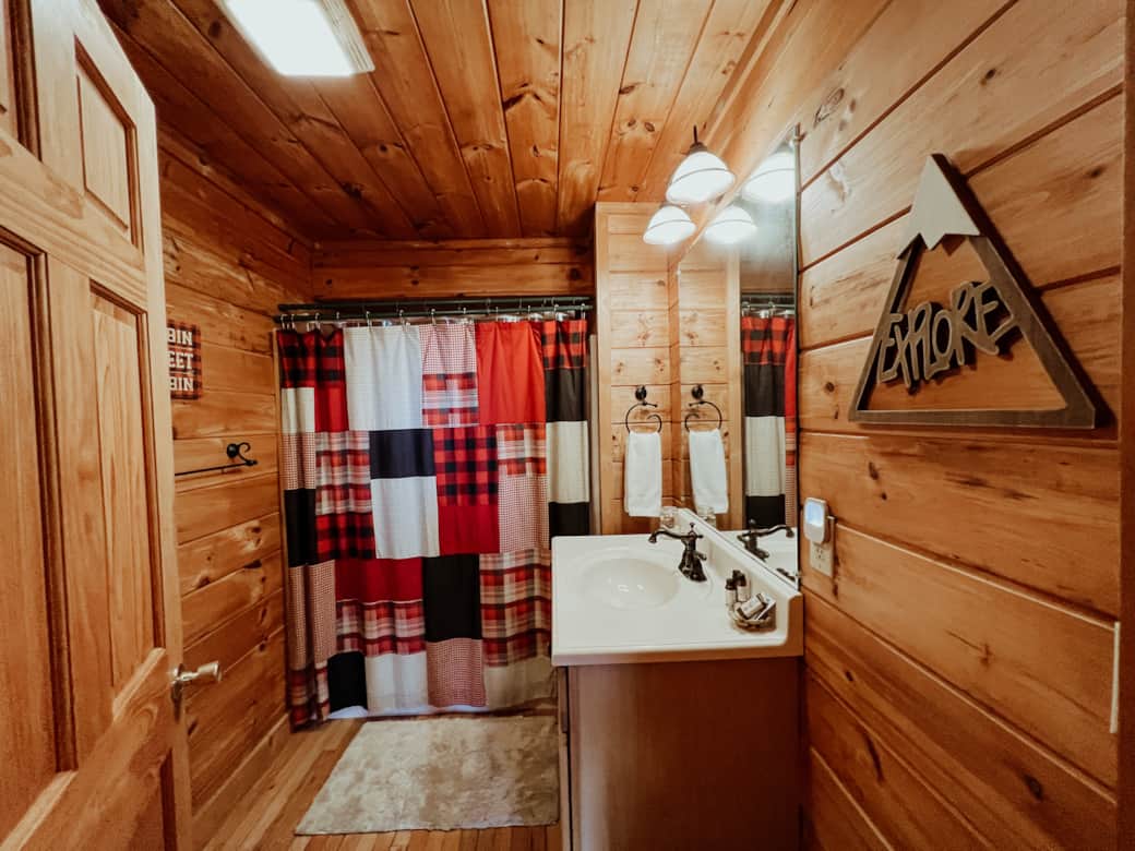 Main Level Bath
